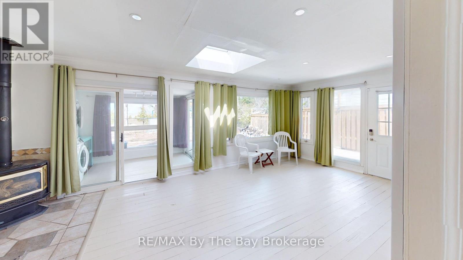 54 HOMEWOOD AVENUE - 26