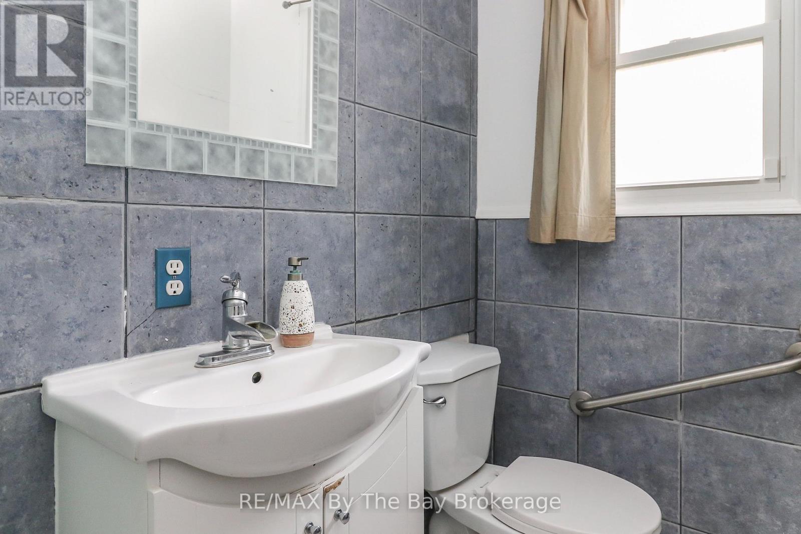 54 HOMEWOOD AVENUE - 33