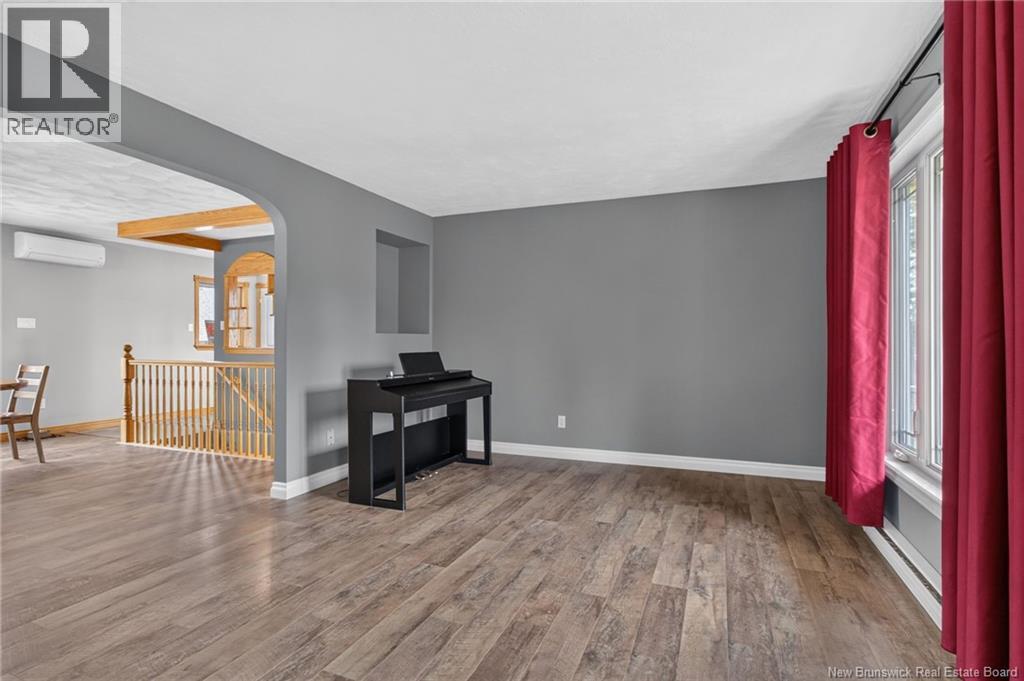 15 Job Road - Image 8