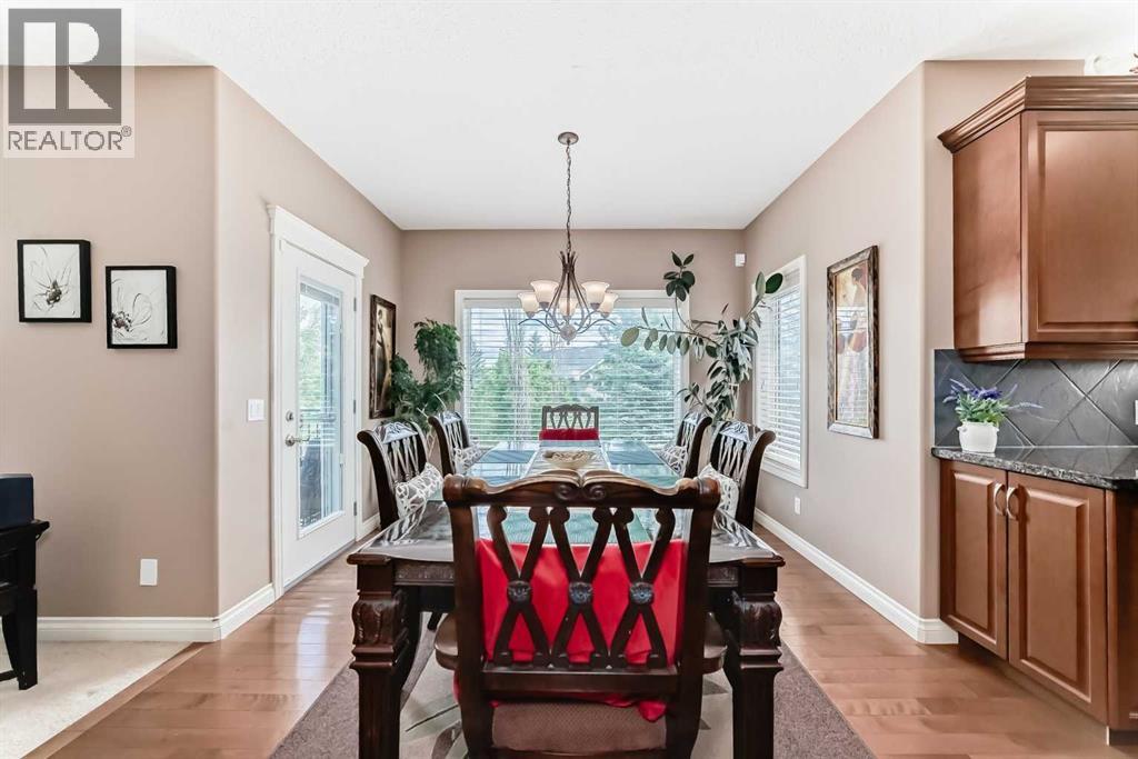 Plenty of space for your dining table!