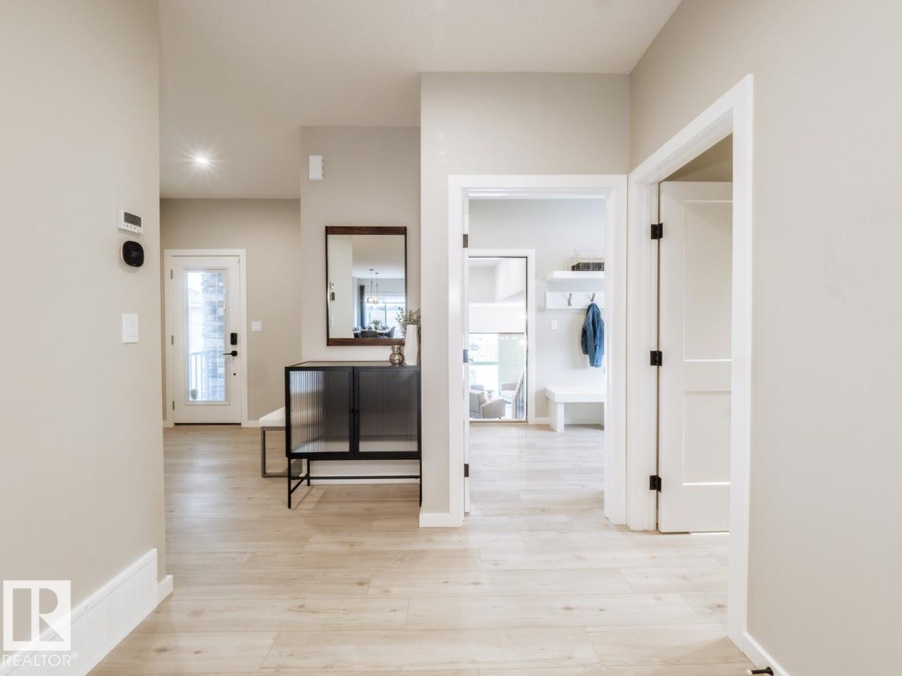 2720 6 AV SW - 2