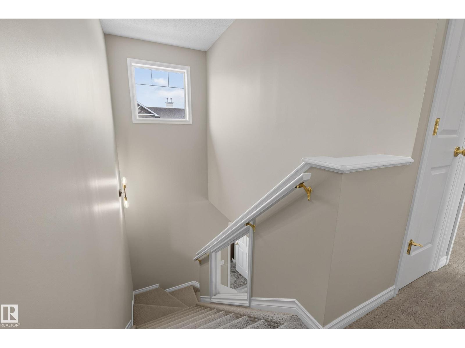 #57 3010 33 AV NW — photo 24