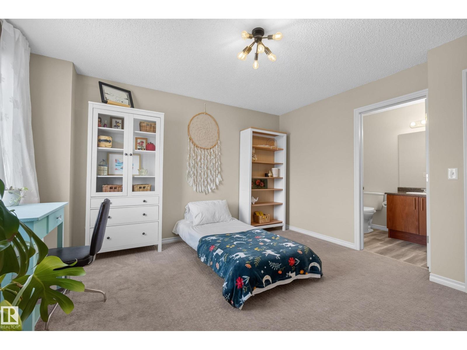 #57 3010 33 AV NW — photo 30