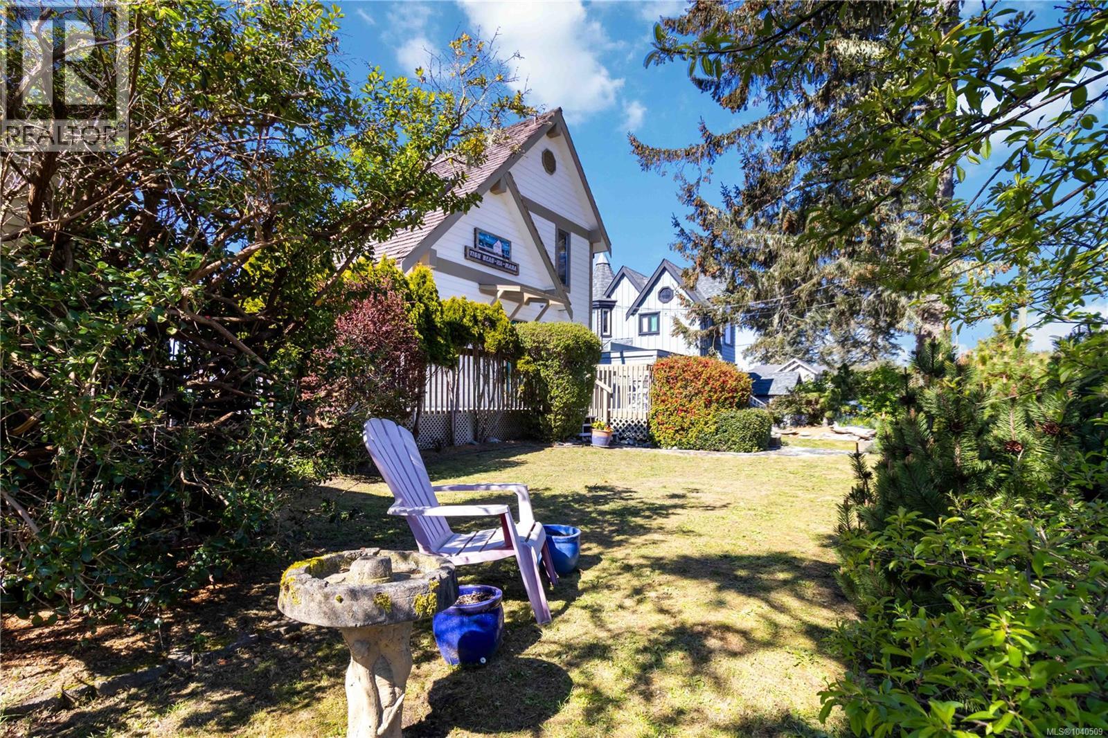 8719 West Coast Rd - 8