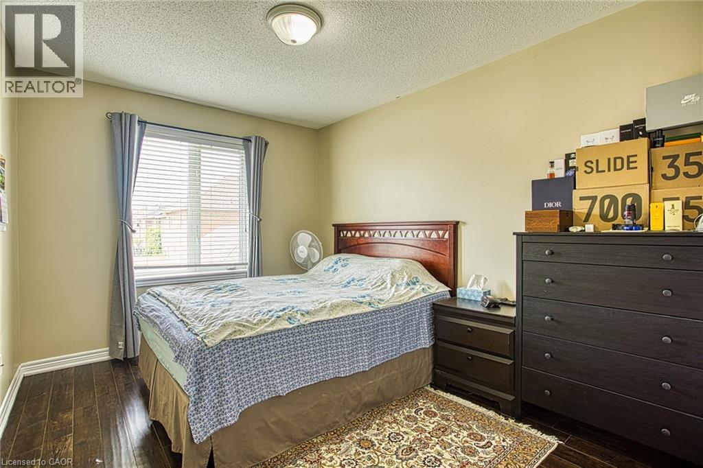 206 SPRINGSTEAD Avenue - 24