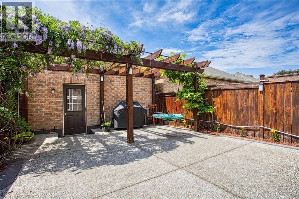 206 SPRINGSTEAD Avenue - 34