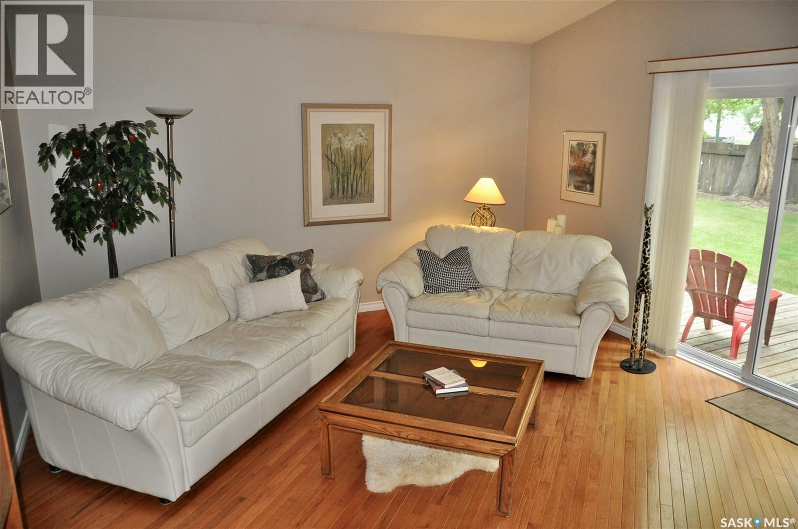 1 Maclean CRESCENT — photo 6