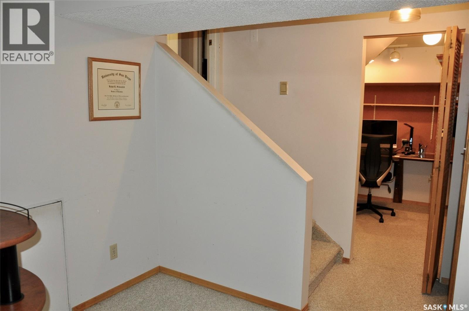 1 Maclean CRESCENT — photo 33