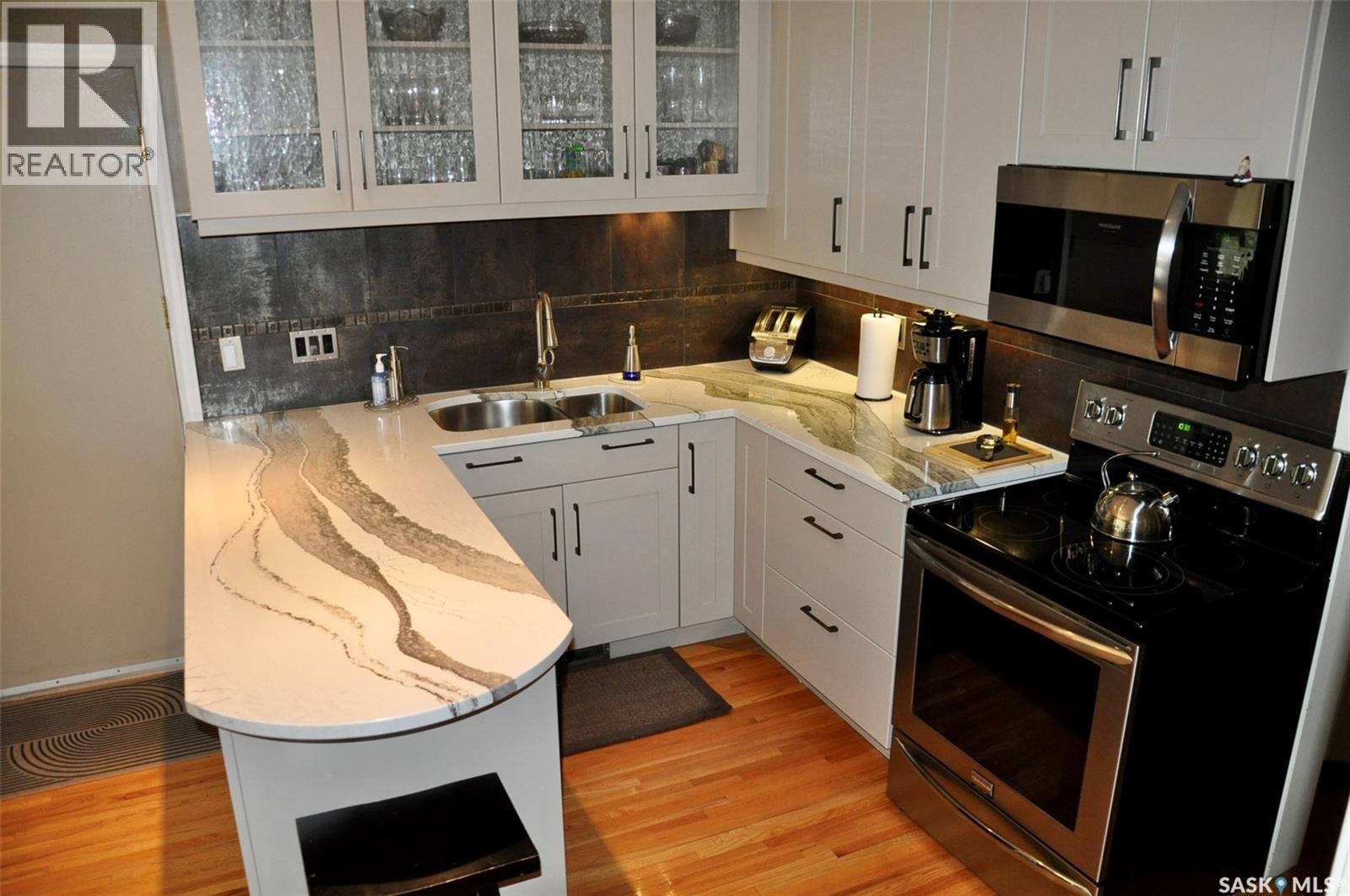 1 Maclean CRESCENT — photo 11