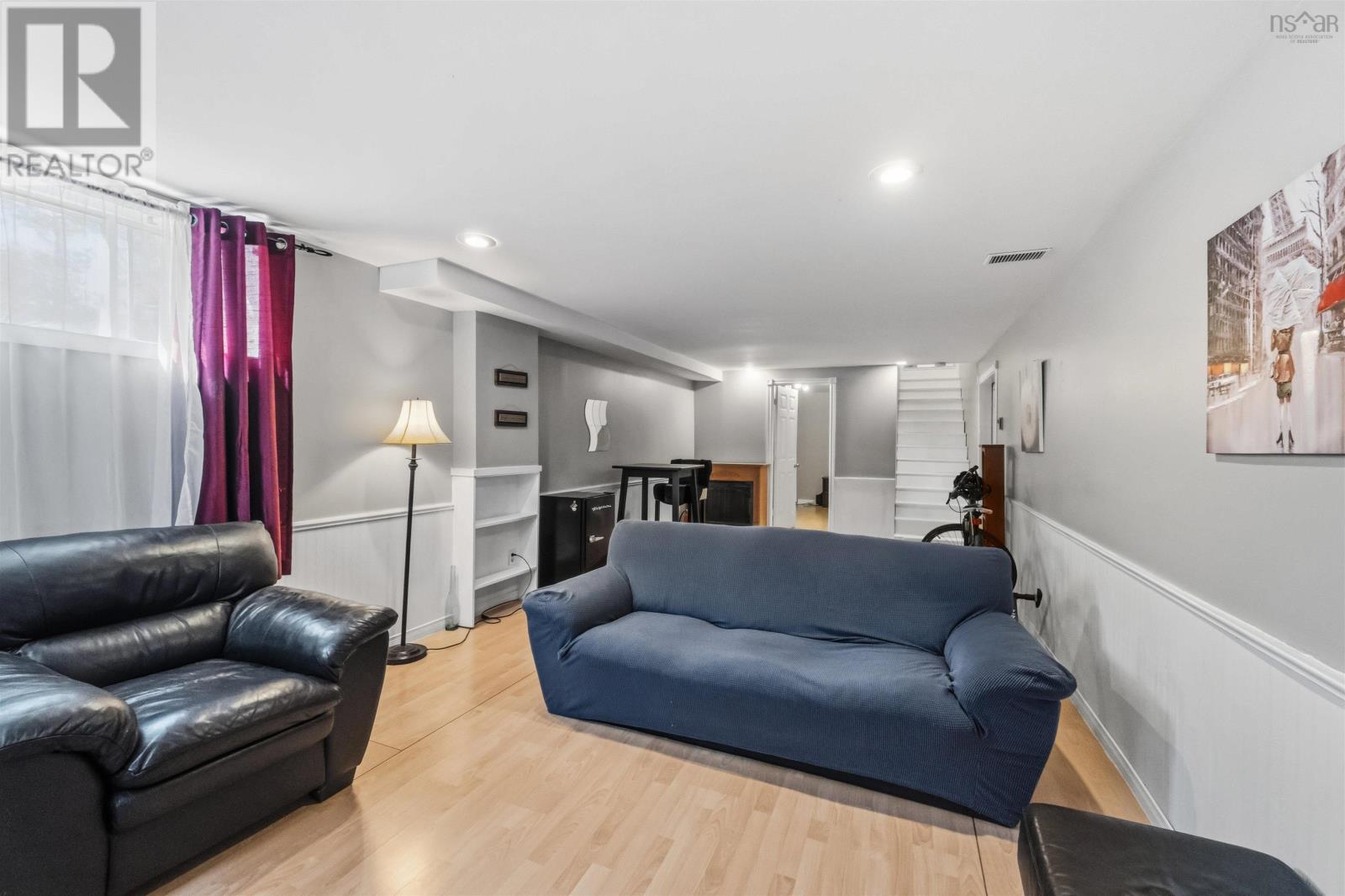 2410 Loretta Avenue - 28