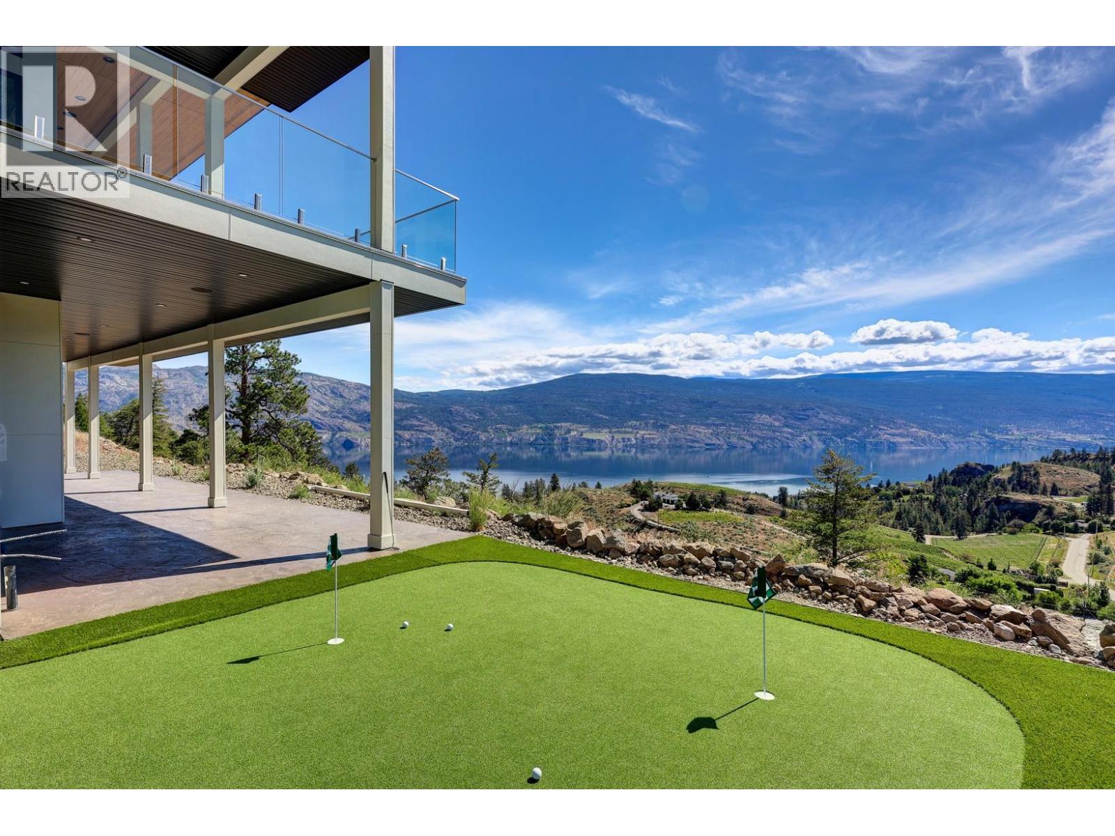 18697 Mckenzie Court, Summerland