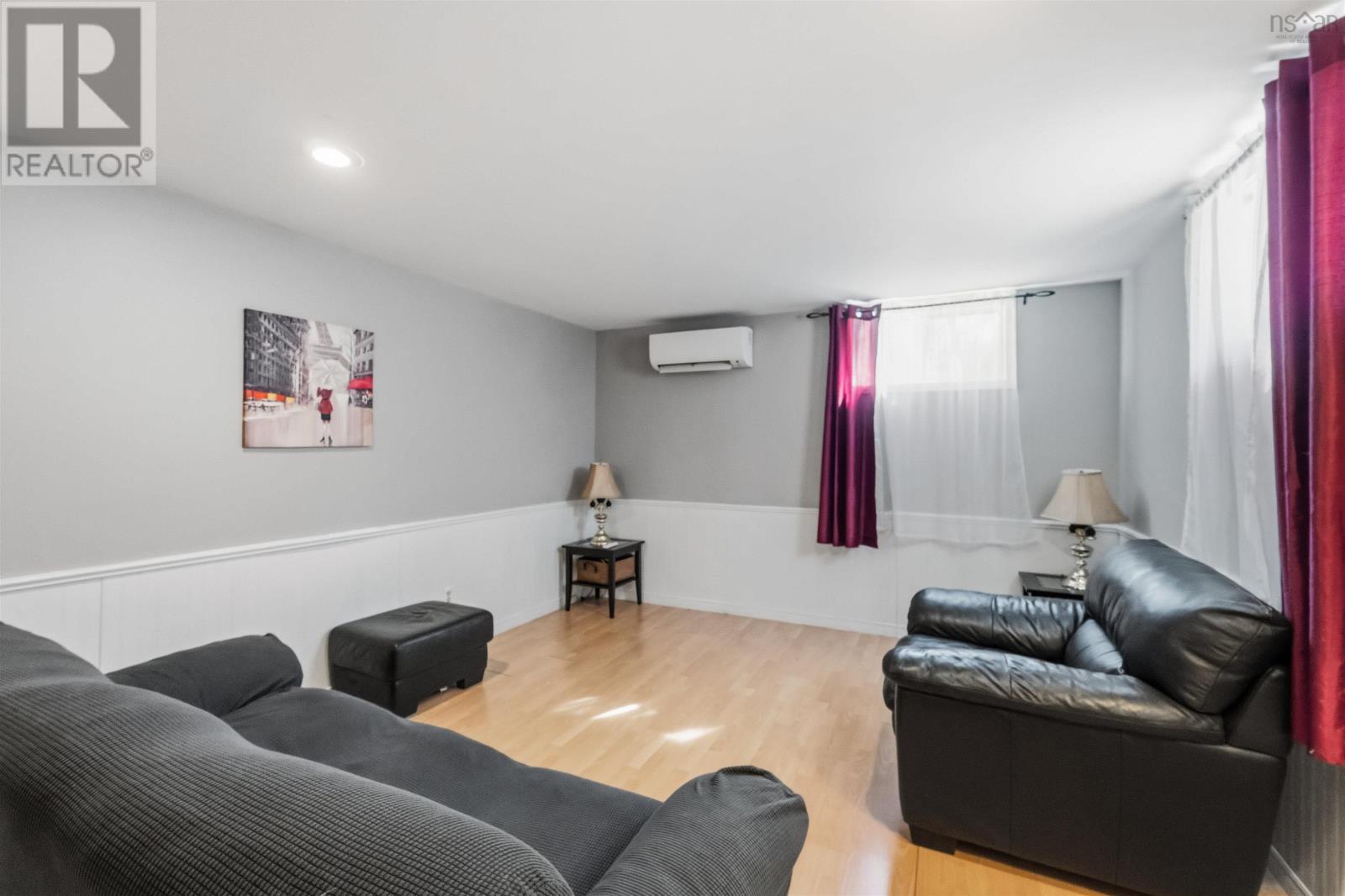 2410 Loretta Avenue - 27