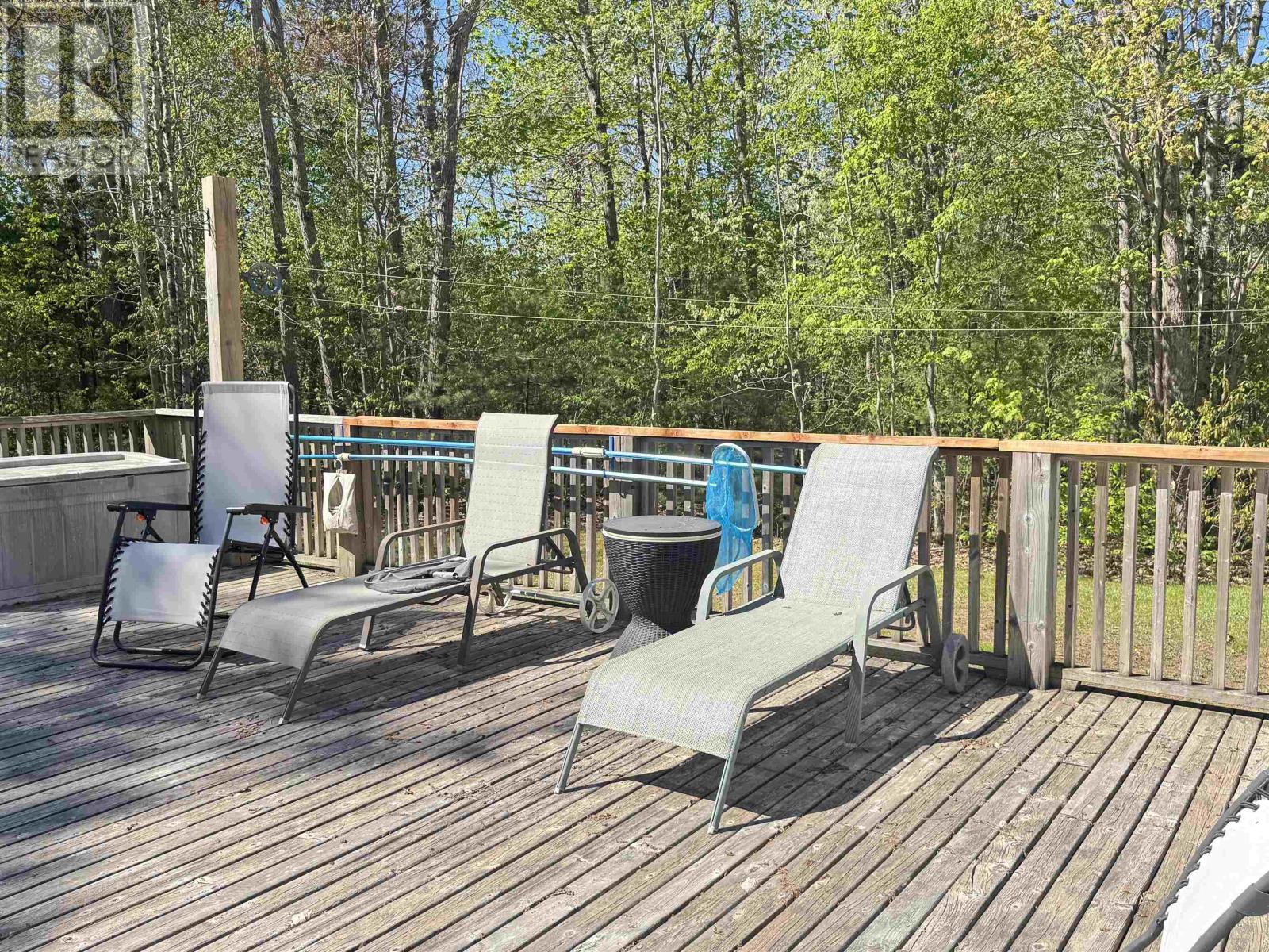 2410 Loretta Avenue - 48