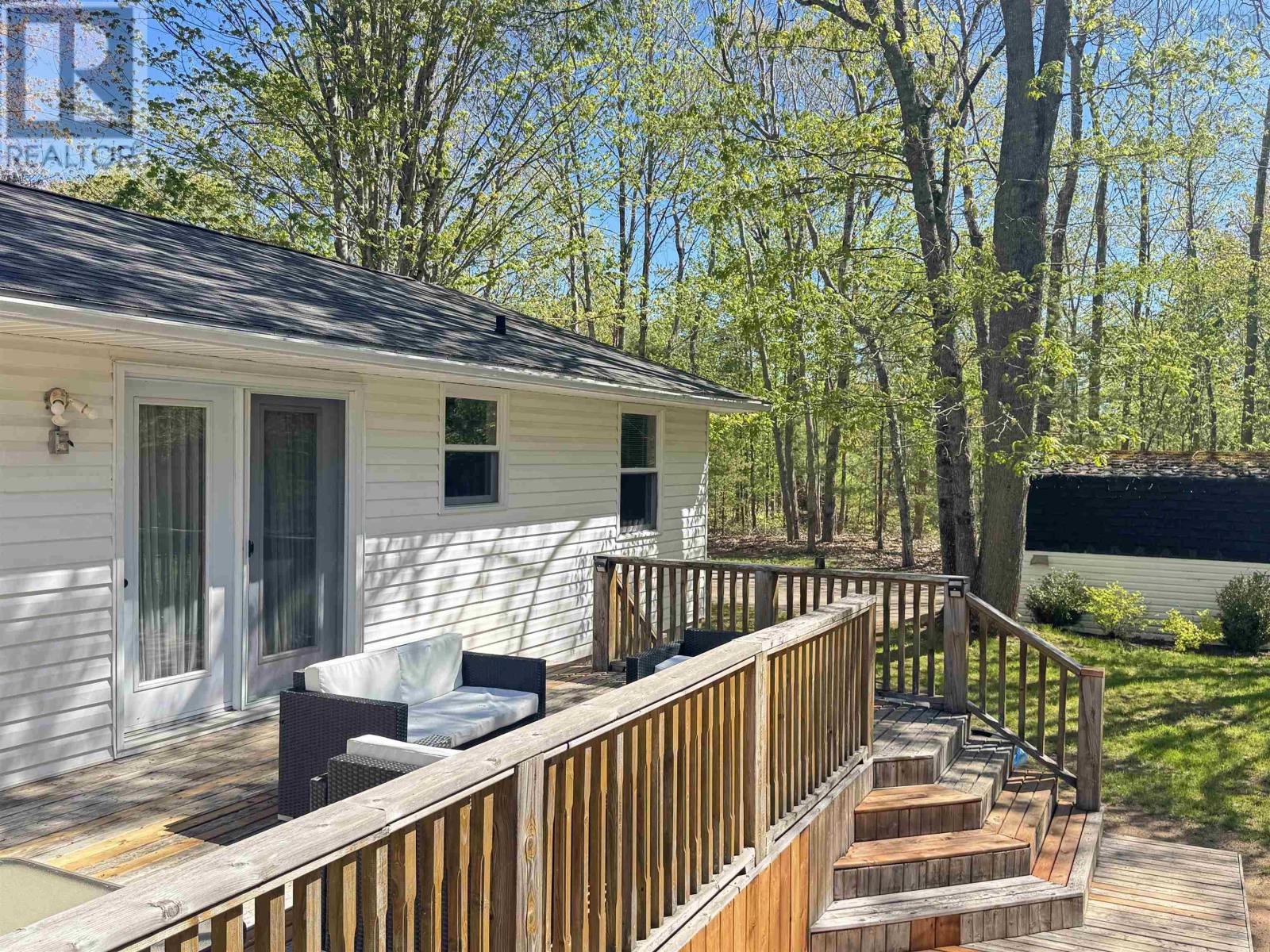 2410 Loretta Avenue - 49