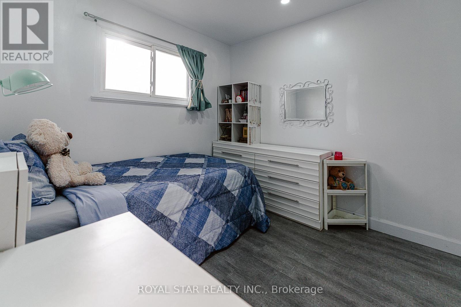 6540 TWENTY ROAD E - 39