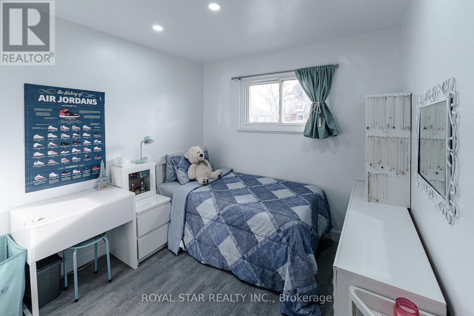 6540 TWENTY ROAD E - 36