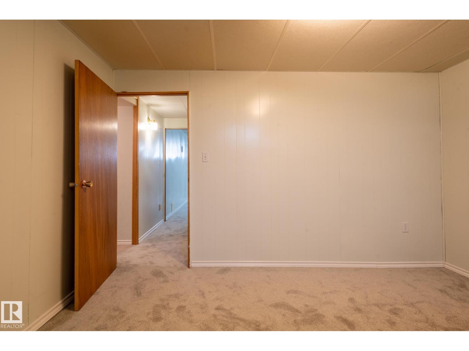 14708 108 AV NW — photo 31