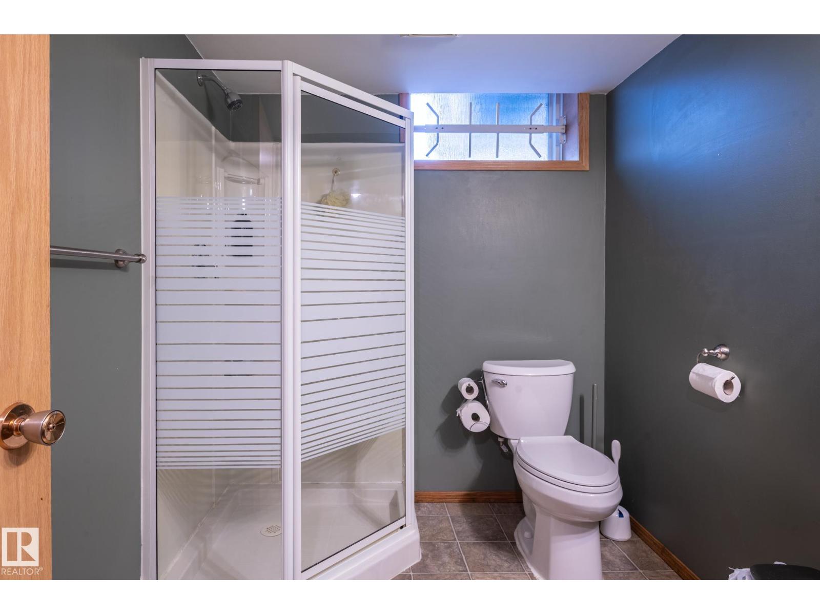 14708 108 AV NW — photo 34