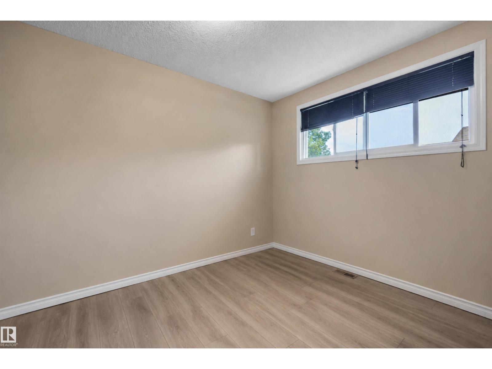 1546 69 ST NW - 18