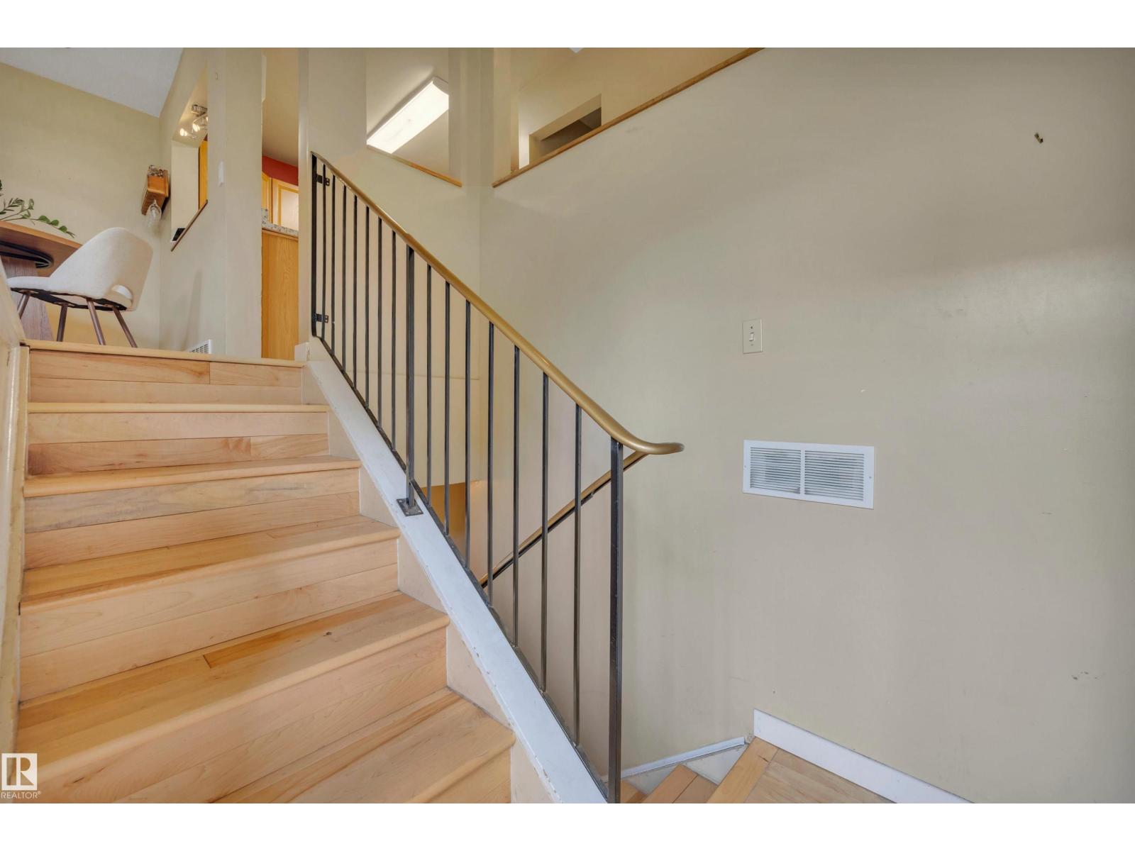 1546 69 ST NW - 3