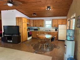 6 Village Crescent, Lac Du Bonnet, MB R0E1A0 Photo 12