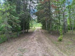6 Village Crescent, Lac Du Bonnet, MB R0E1A0 Photo 26