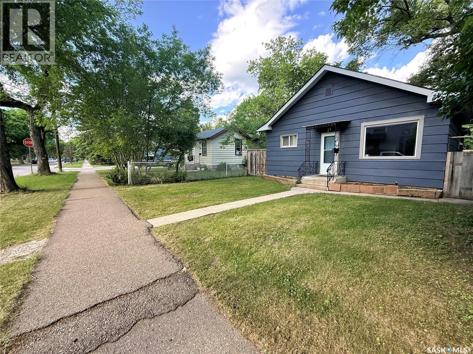 1336 D AVENUE N - photo 4