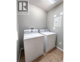 202 1901 1 1/2 Avenue W, Prince Albert, SK S6V5A8 Photo 9