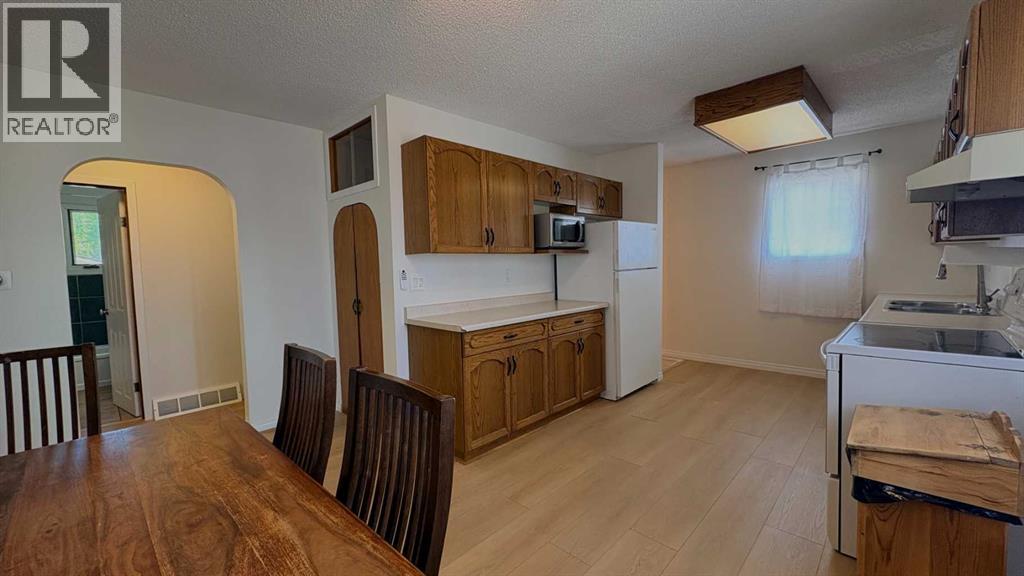 Kitchen/Dining area!