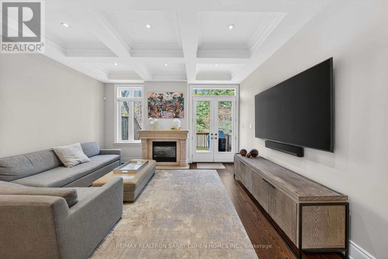 760B AVENUE ROAD - 16