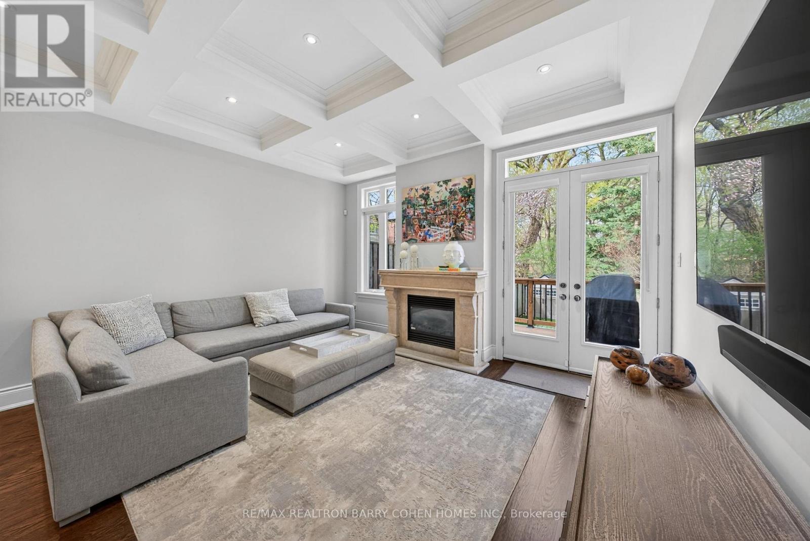 760B AVENUE ROAD - 17
