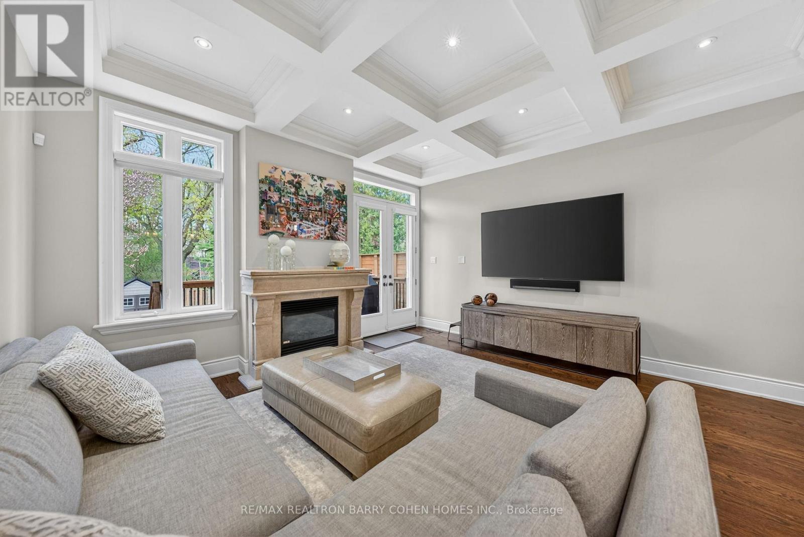 760B AVENUE ROAD - 18