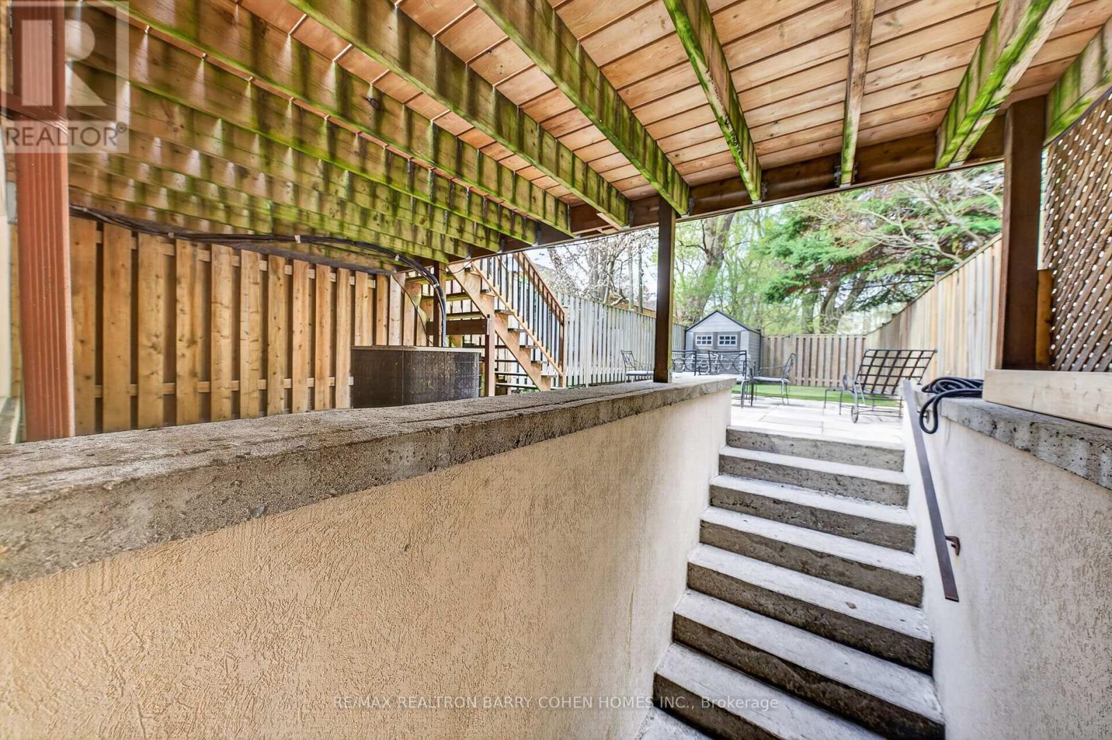 760B AVENUE ROAD - 44
