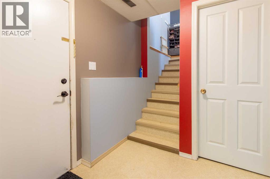 667 21 Street — photo 24