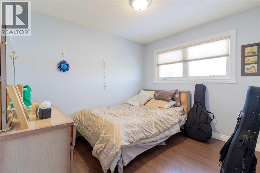 667 21 Street — photo 16