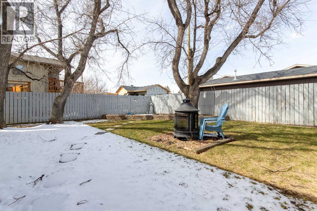 667 21 Street — photo 37