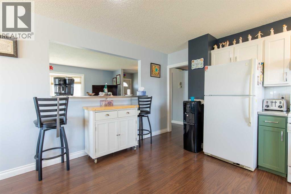 667 21 Street — photo 11
