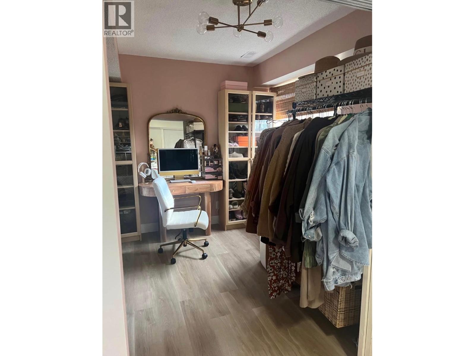 2725 NORWOOD STREET - 25
