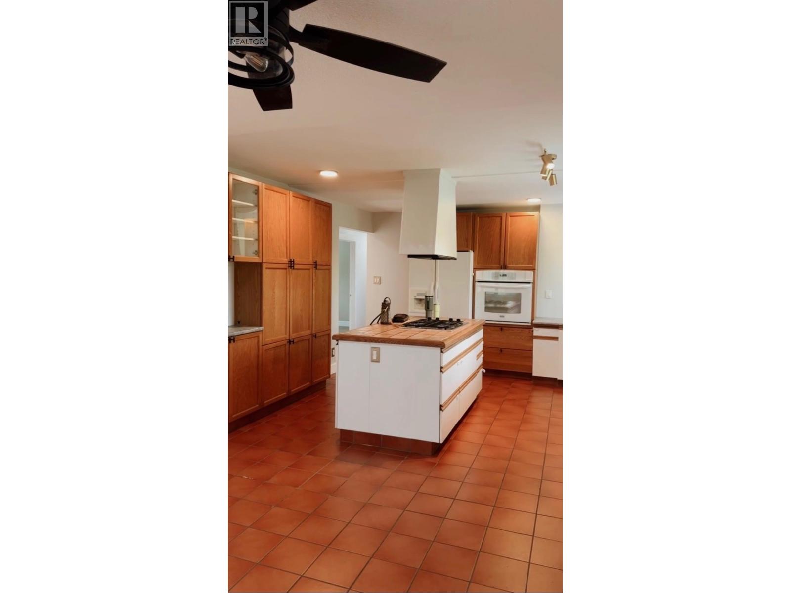2725 NORWOOD STREET - 6