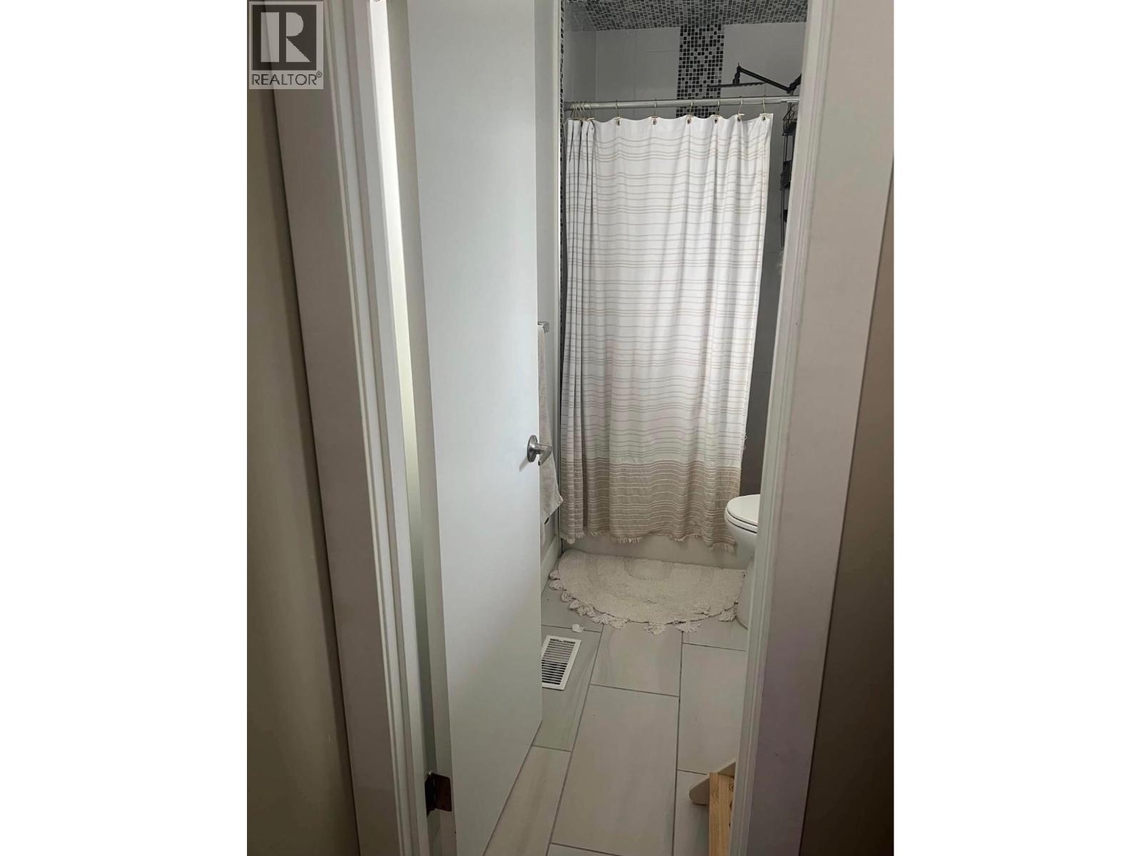 2725 NORWOOD STREET - 28