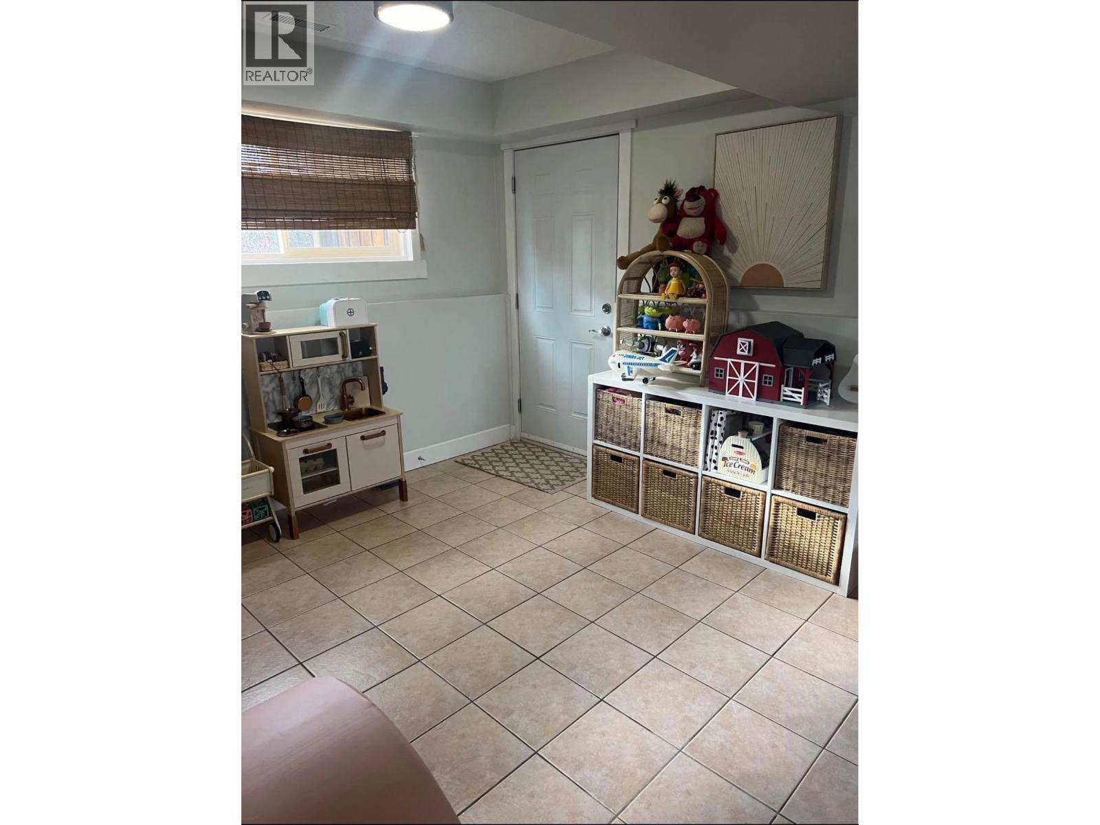 2725 NORWOOD STREET - 23