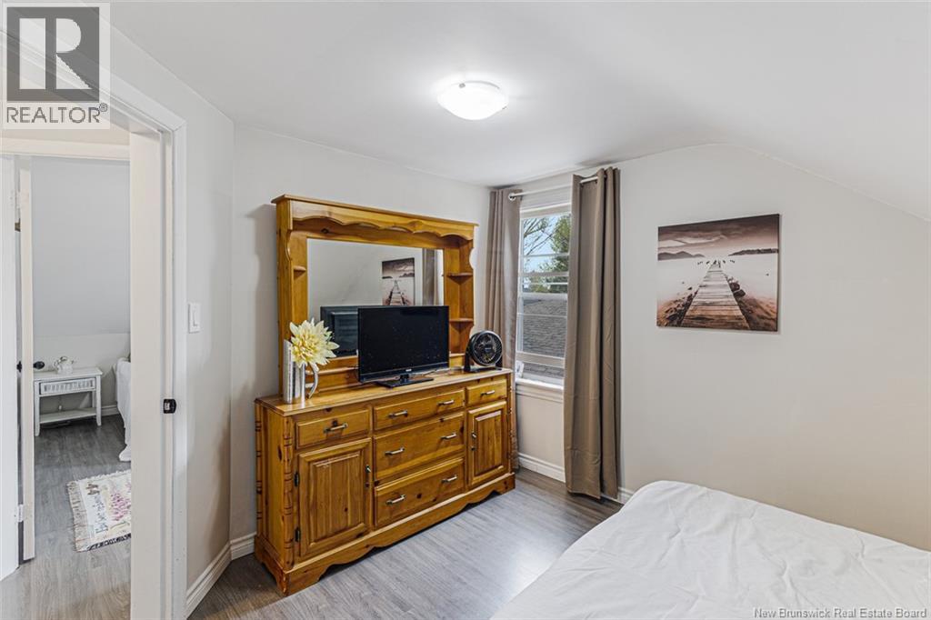 86 Armour Street - 16