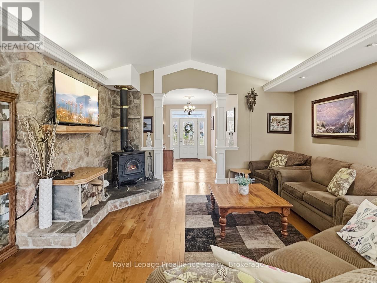 1049 COUNTY ROAD 23 - 15