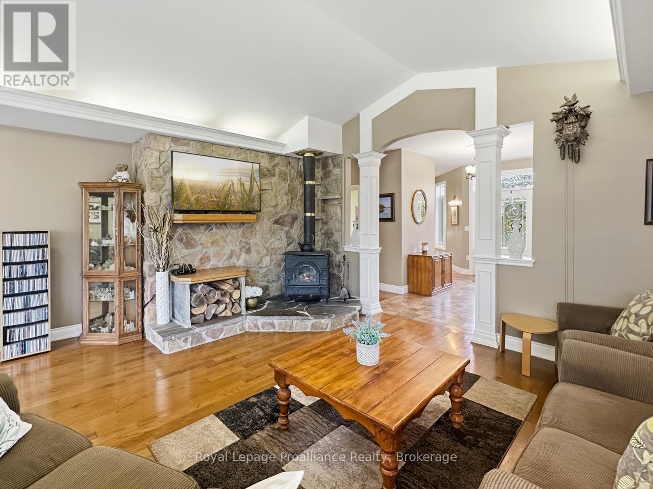 1049 COUNTY ROAD 23 - 17
