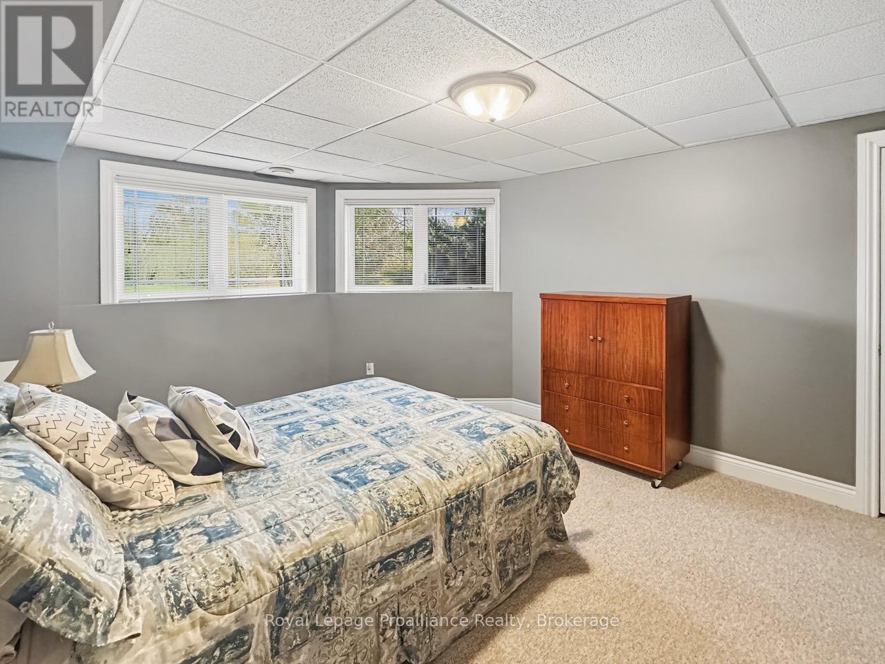 1049 COUNTY ROAD 23 - 32