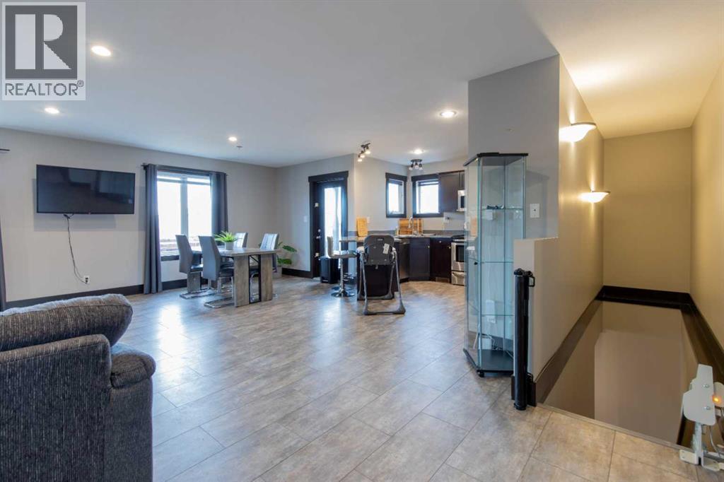757 27 Street - 7