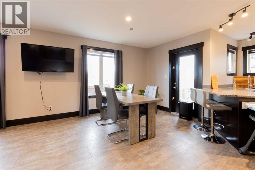 757 27 Street - 11