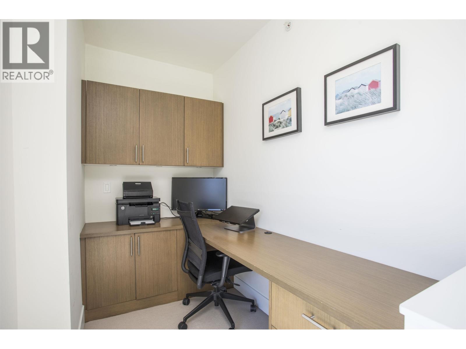300 2432 HAYWOOD AVENUE, West Vancouver