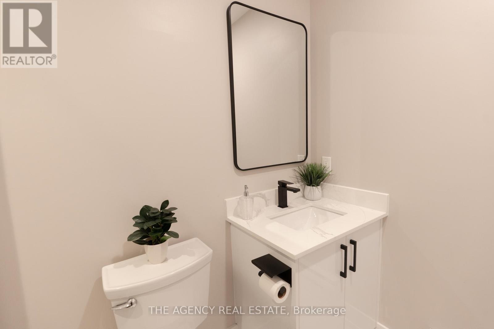 376 RICHMOND STREET - 22