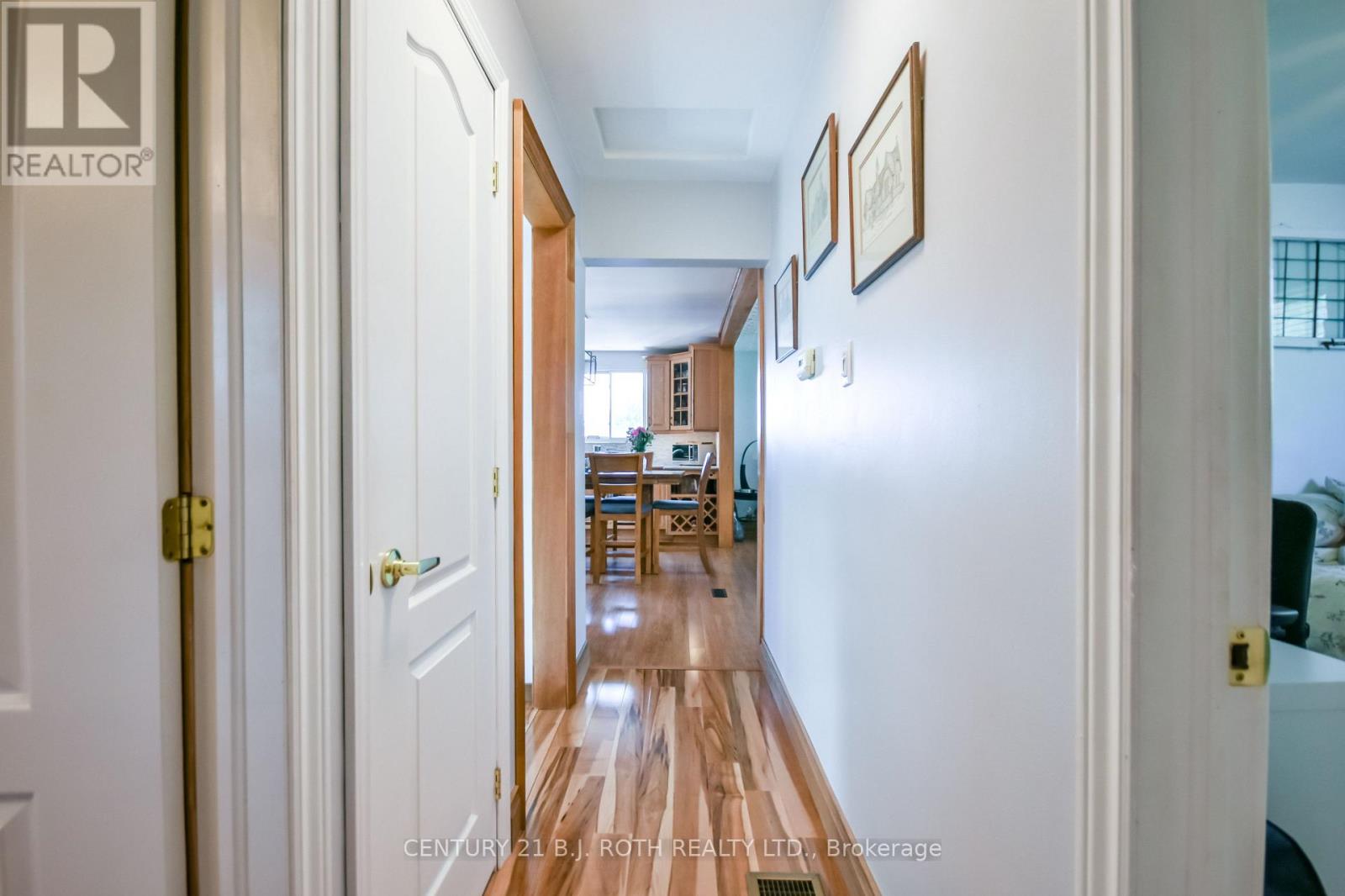 671 SIMCOE ROAD - 23